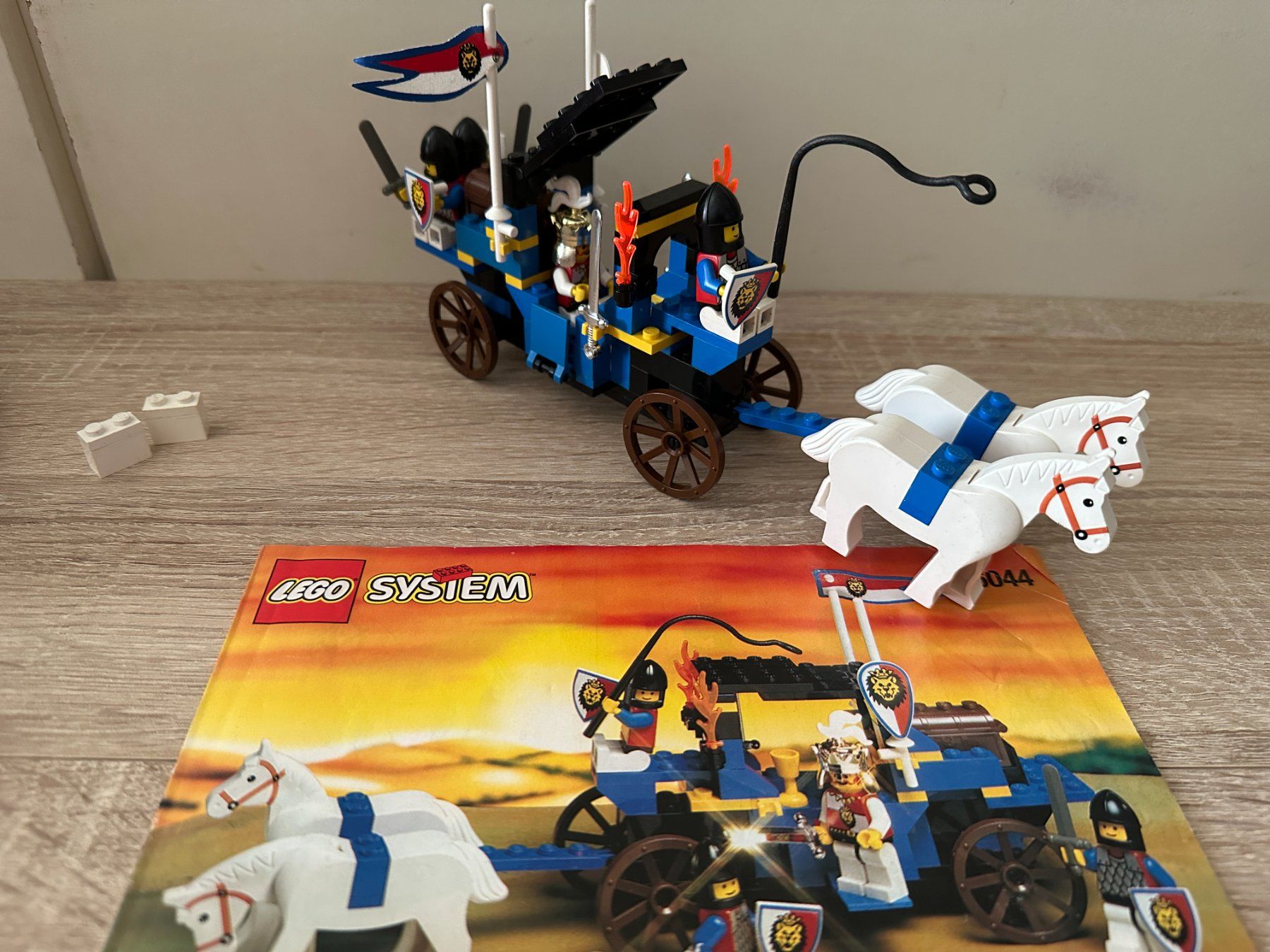 Lego Kit di costruzioni: LEGO Ritter 6044 King's Carriage – Usato da Basel venduto da Don-Angel 3