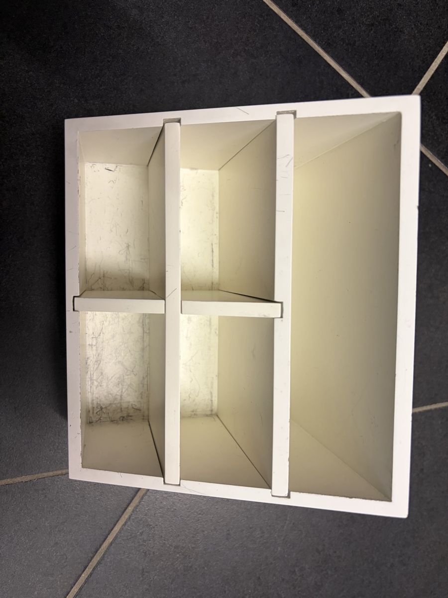 Ikea Fixations: Stiftehalter – D'occasion à Koppigen par mik_xqd6 2