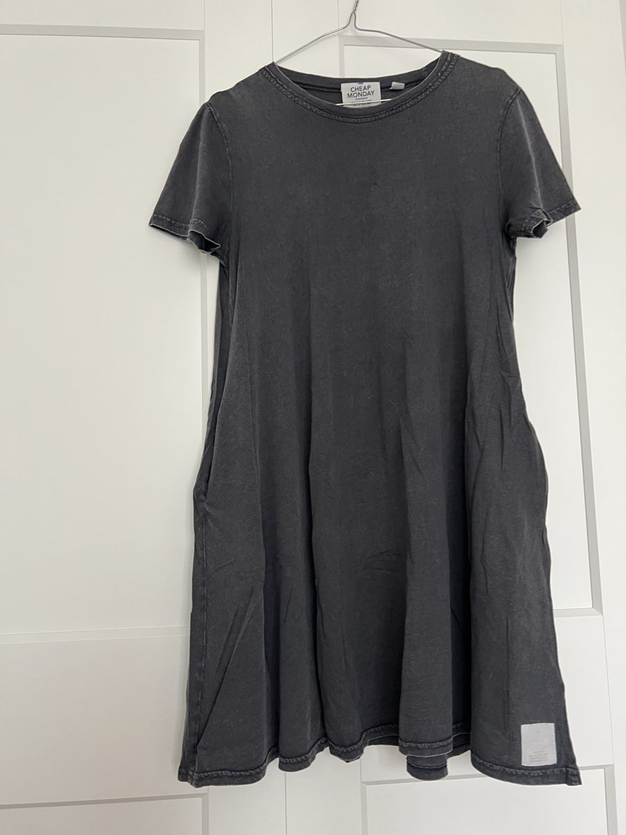 Robes: Dress Cheap Monday – D'occasion à Pregassona par kat_zh5d