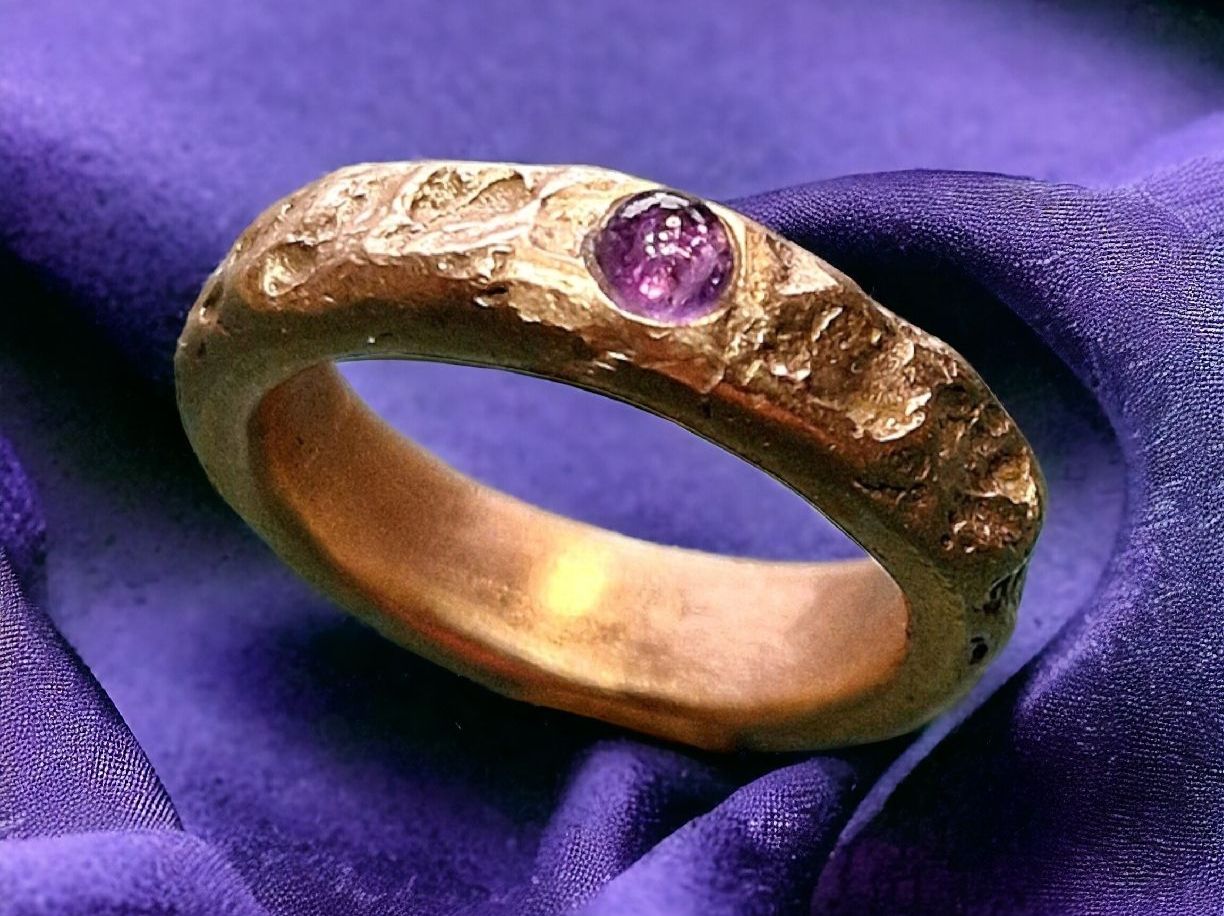 Anelli: Wilder Ring, handgemacht, Bronze & Amethyst. Grösse 48. – Nuovo e nell'imballaggio originale da Aarau venduto da Schmuckhoehle_MD 2