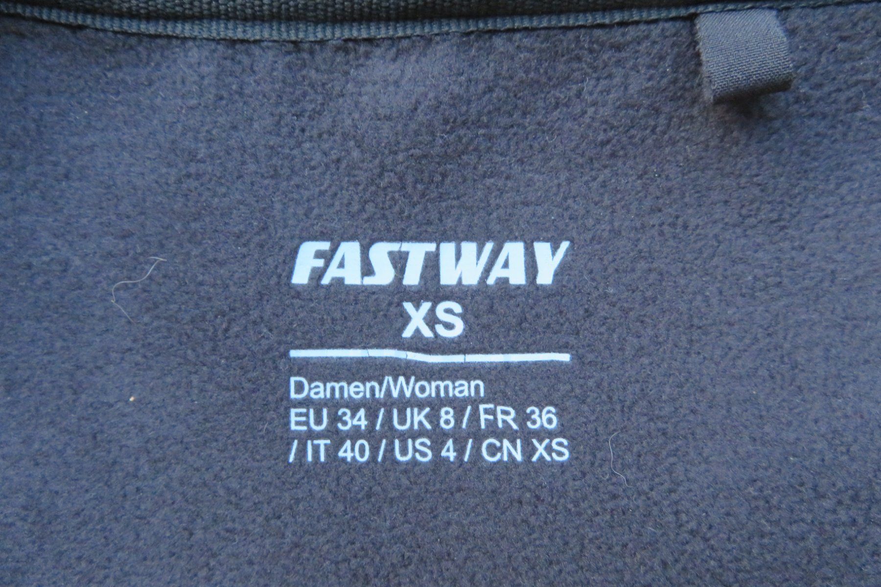 Giacche: FASTWAY Jacke Stretchfleece Grösse XS – Nuovo (secondo la descrizione) da Wil ZH venduto da Tamagy 2