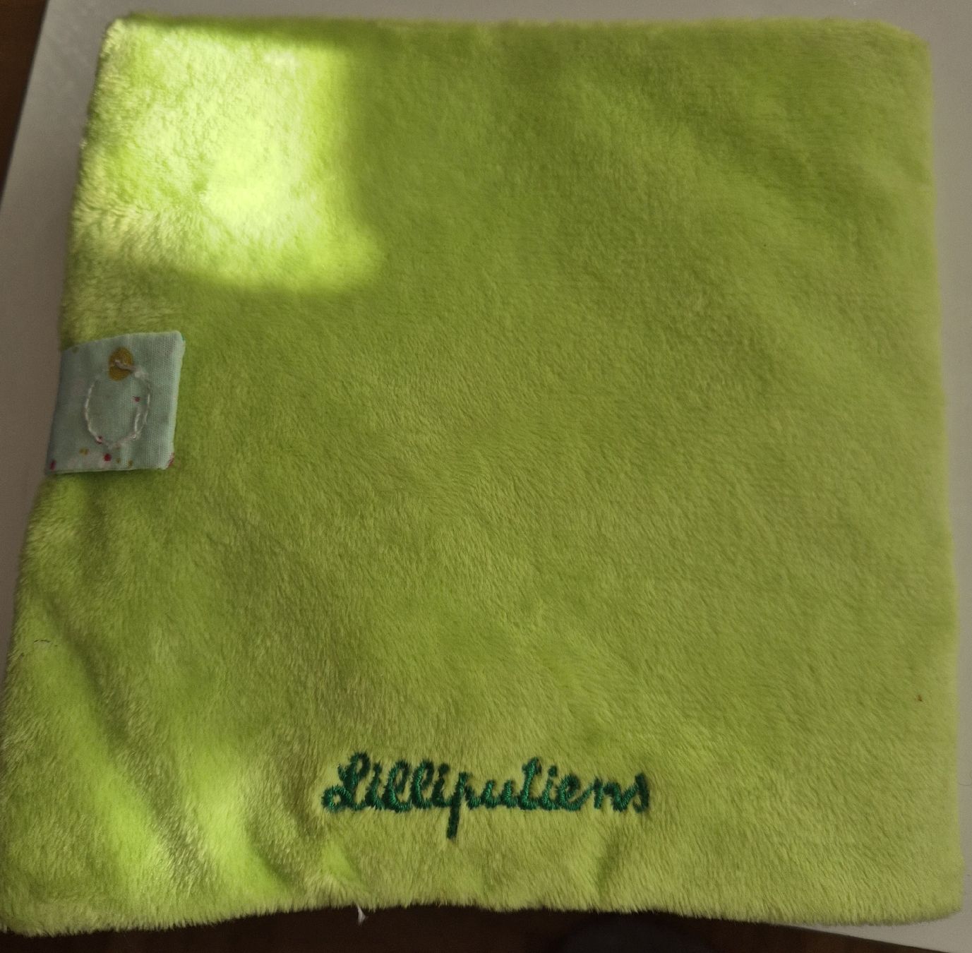Giocattoli: Lilliputiens Stoffbuch, neuwertig! – Nuovo (secondo la descrizione) da Bottmingen venduto da mapapuli 4