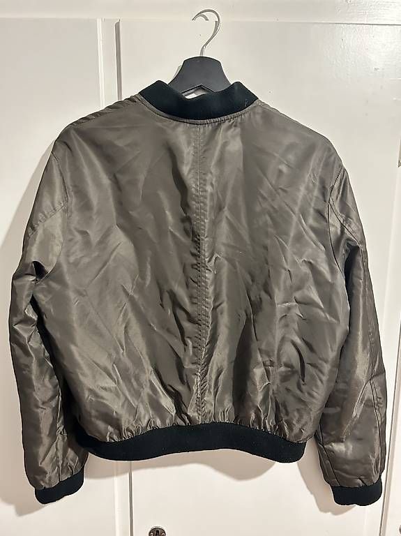 Jacken: Bomberjacke – Gebraucht aus Zürich von Claudi823 2