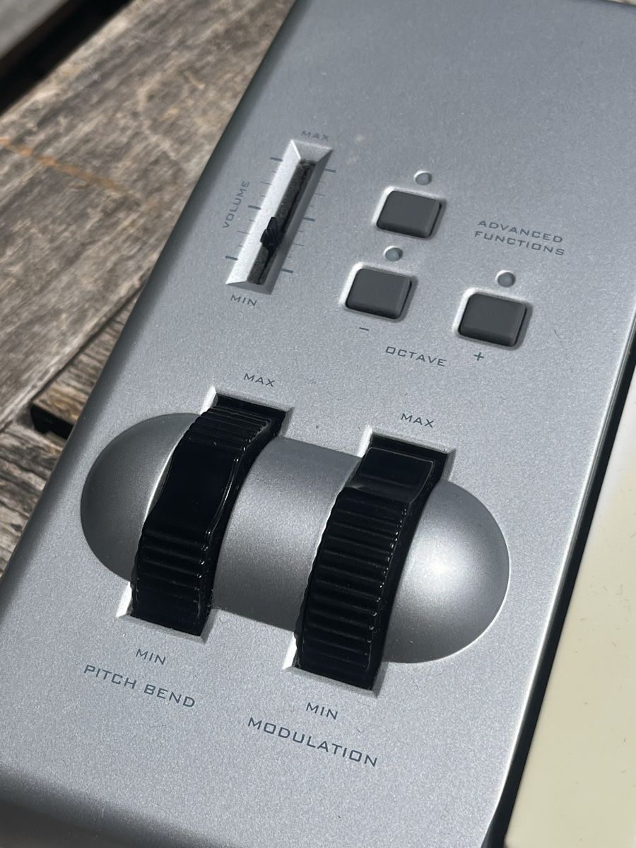 M-Audio Strumenti musicali: M-Audio Keystation 88es Keyboard — MIDI-Controller – Usato da Wiesenberg venduto da swissantik 1