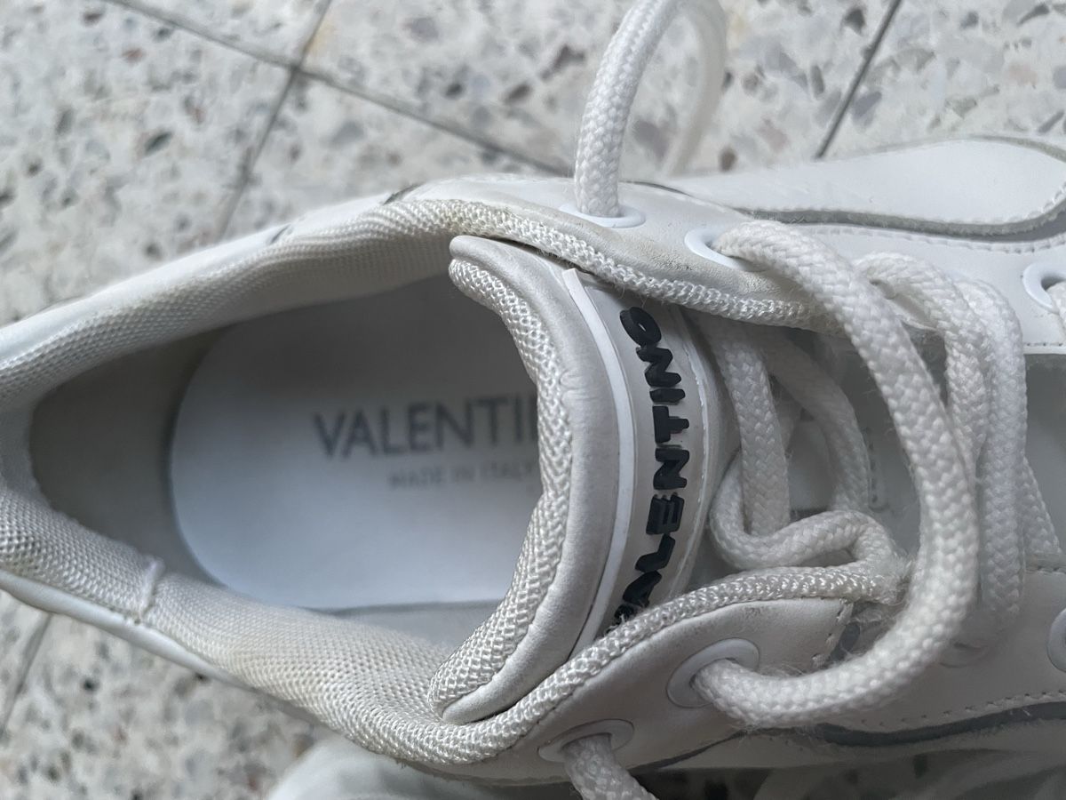 Valentino Scarpe da donna: Baskets Valentino blanches taille 38 bon état – Usato da Genève venduto da nidefa 9