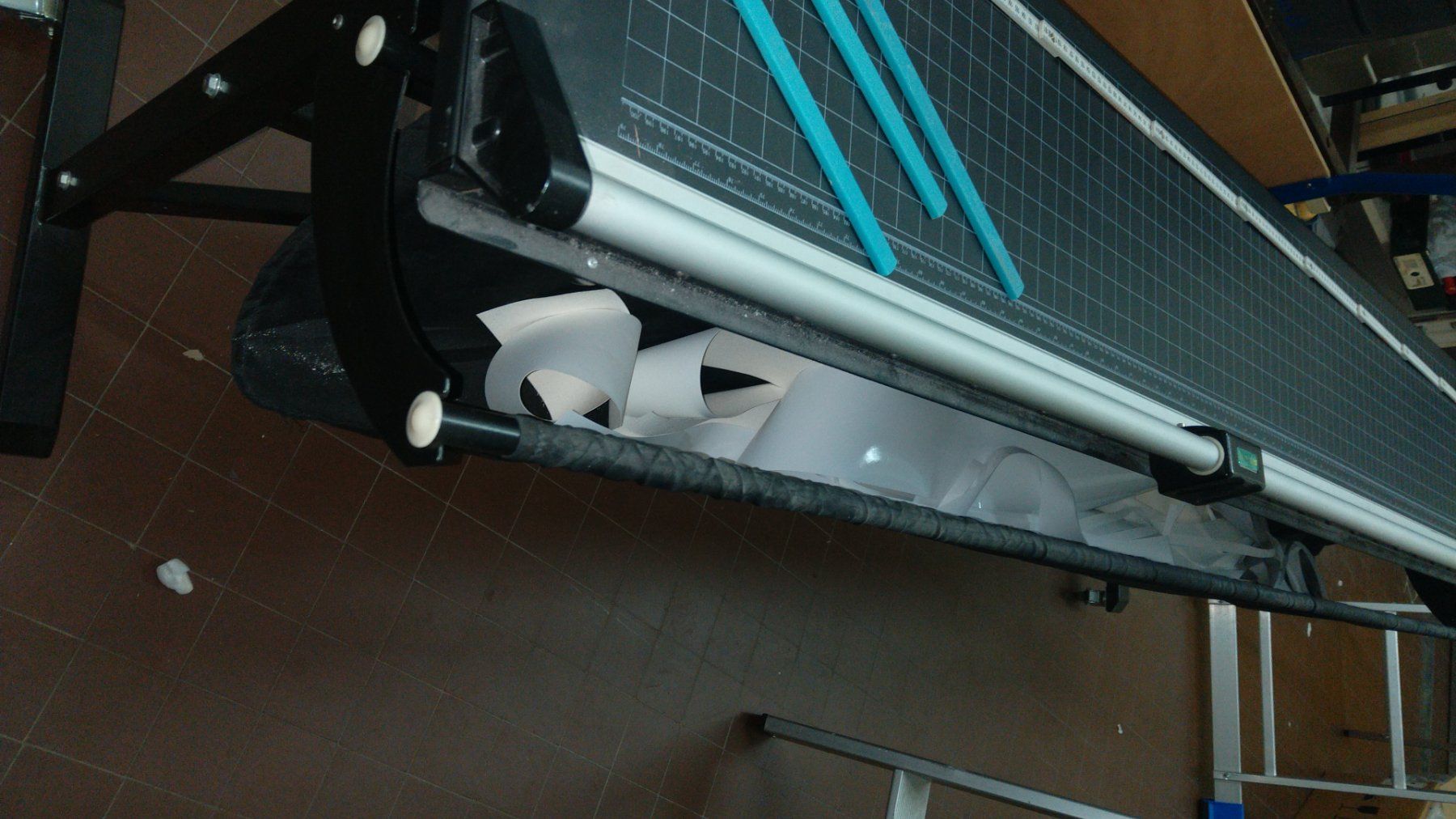 Laboratorio & Camera oscura: 200 cm Papierschneid Maschine – Nuovo e nell'imballaggio originale da Stans venduto da Uhren_und_Fotoexpres 3
