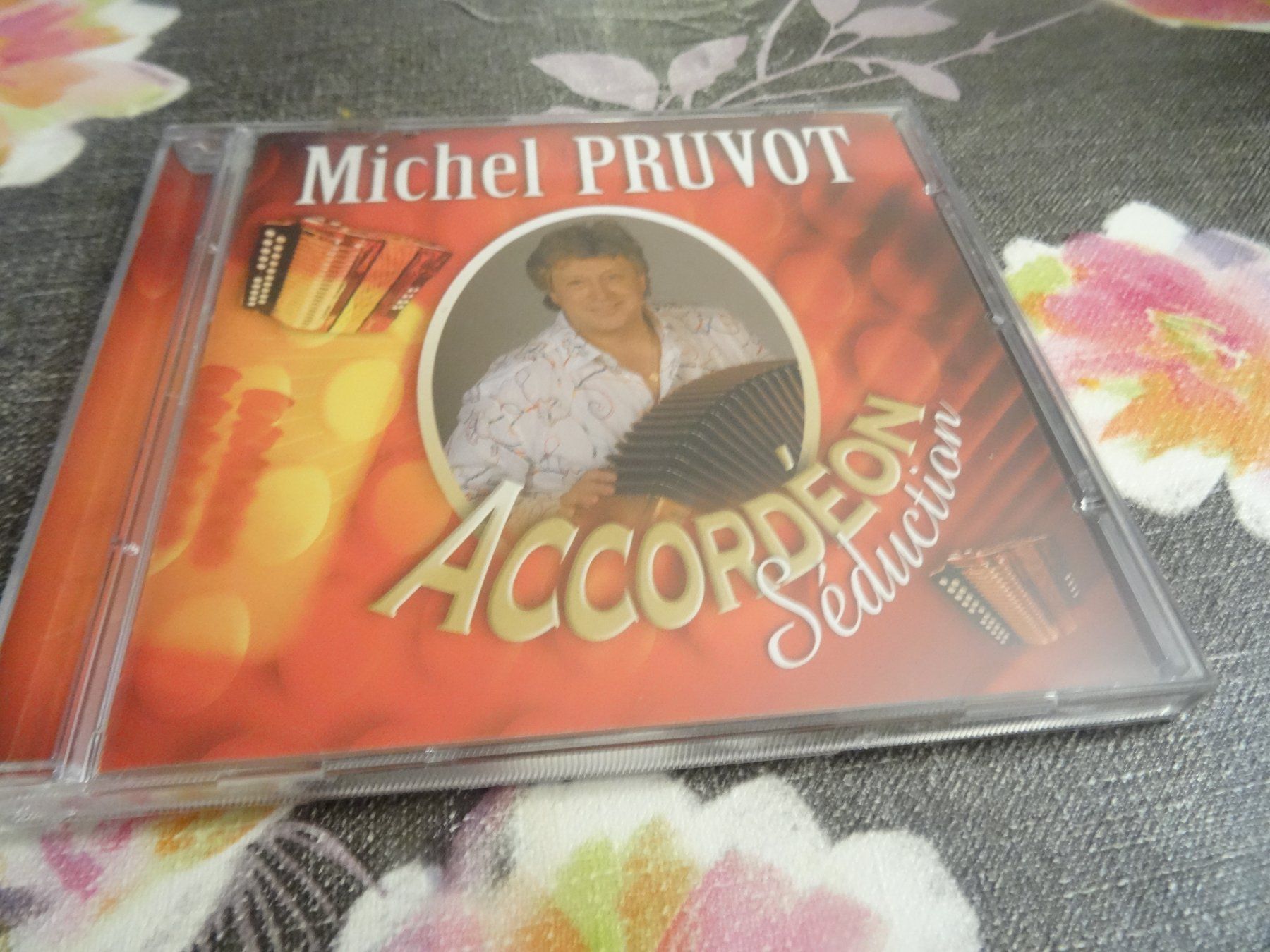 CD: Michel Pruvot - Accordeon Seduction CD – Usato da Olten venduto da Disc-Ausverkauf