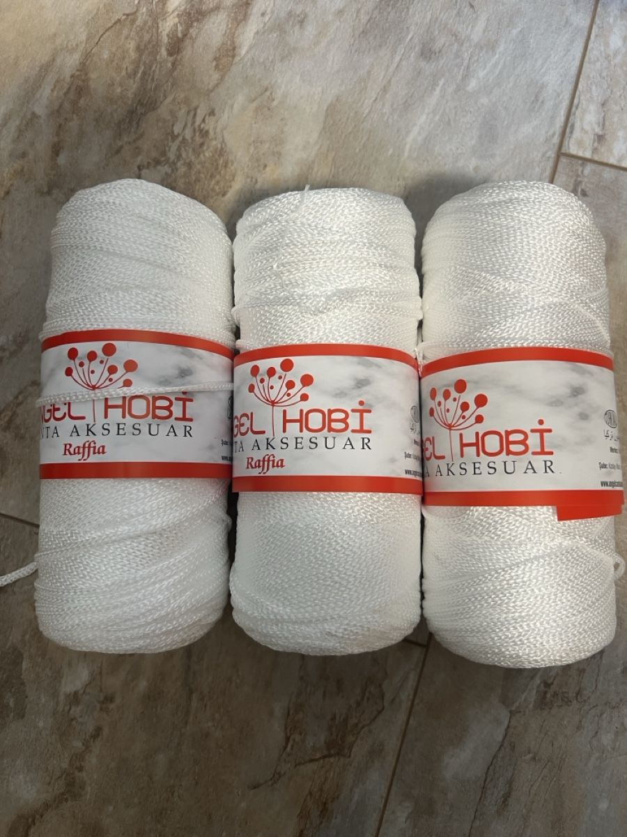 Kordeln & Faden: Makramee Polyester Garn Weiss 4mm – Neu und originalverpackt aus Cham von selinjoe