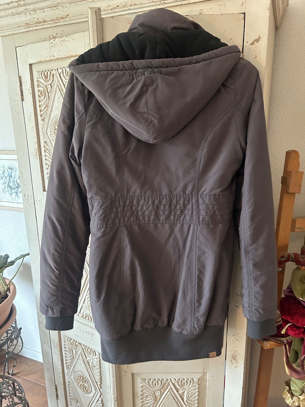 Bench Giacche: Bench Winterjacke – Usato da Brüttisellen venduto da JJ010 1
