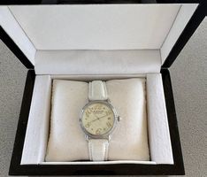 Montre femme automatique Héli Reymond 