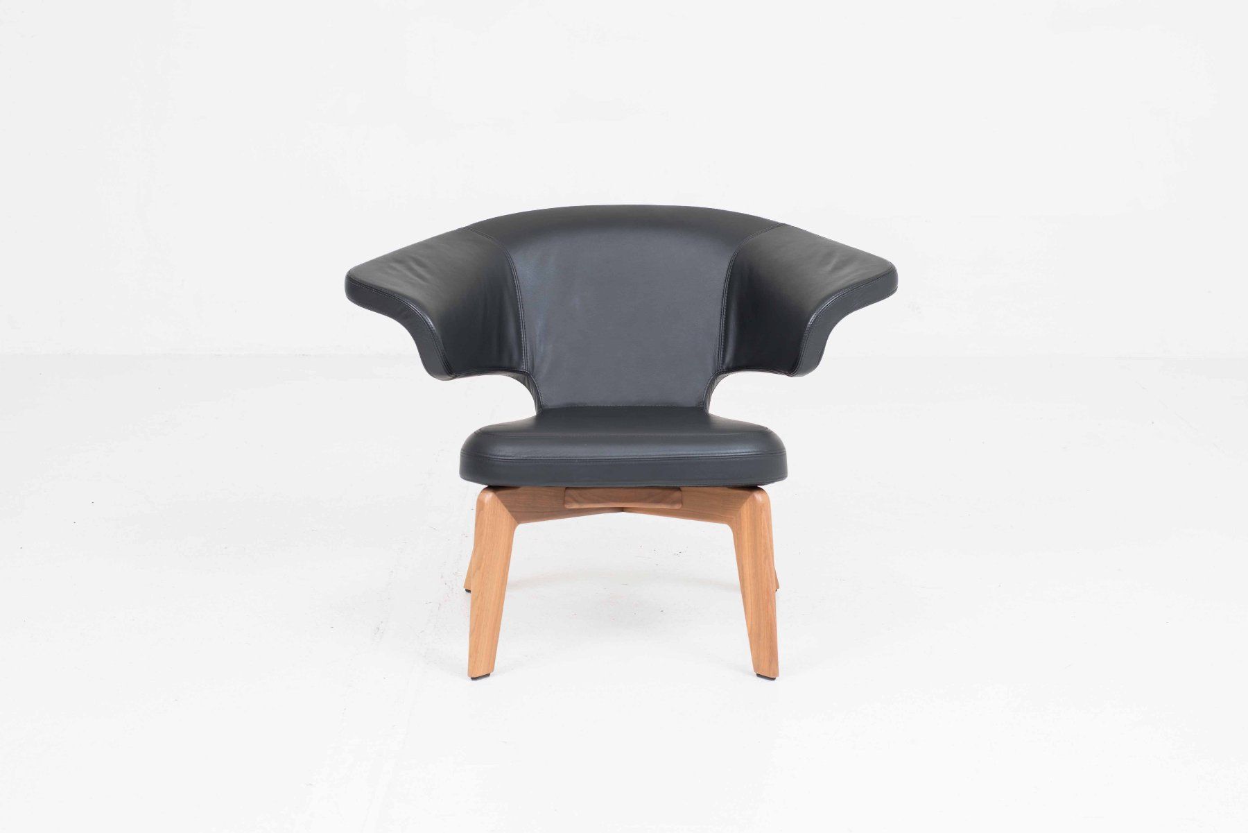 Classicon Poltrone: ClassiCon Munich Sessel von Sauerbruch Hutton – Usato da Zürich venduto da STUZH38 1