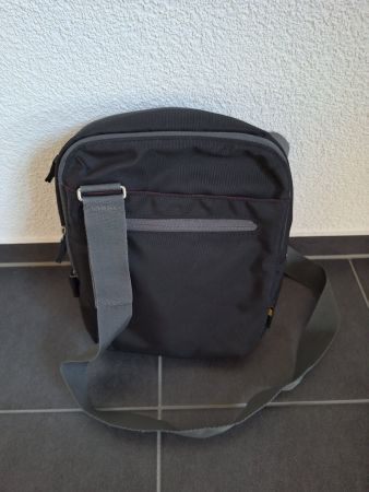 Umhängetasche Case Logic schwarz