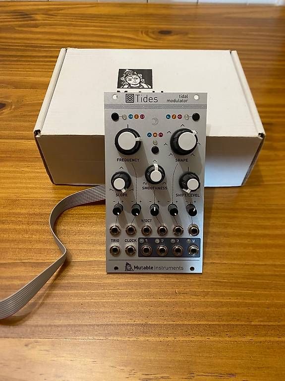 Instruments de musique: Rings Mutable Instruments Eurorack Module – D'occasion à Bussy-sur-Moudon par seb_yk7l