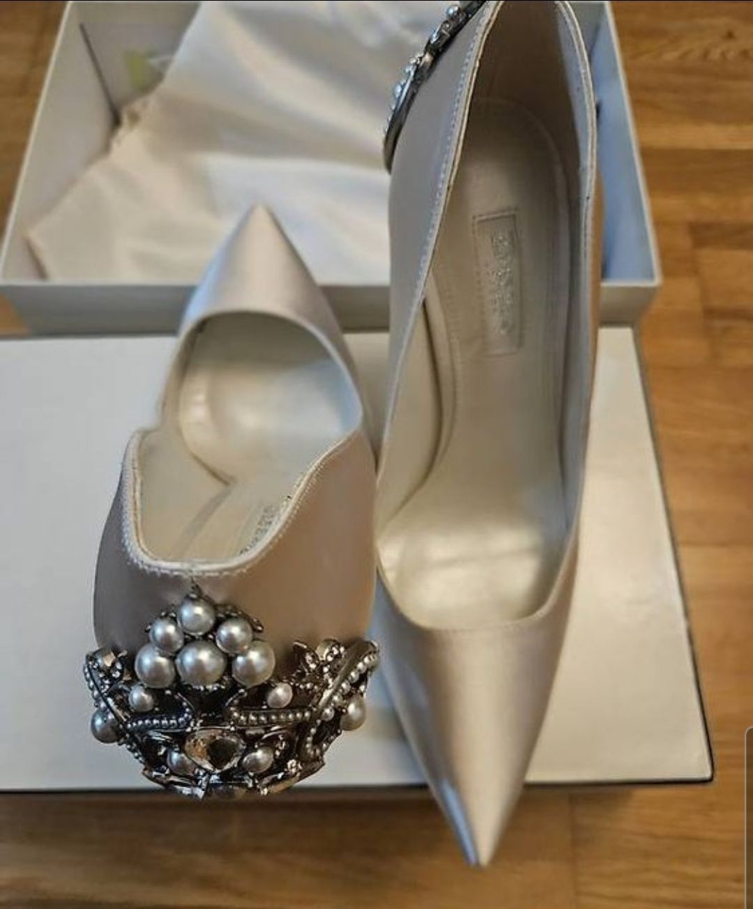 Dune London Scarpe da donna: Dune London Pumps, Gr. 36, mit Perlenbesatz – Nuovo e nell'imballaggio originale da Münchwilen TG venduto da vit_l88t 2