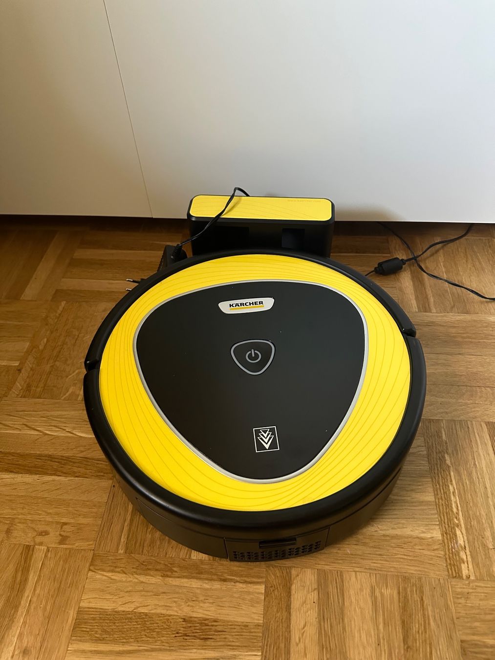 Kärcher Aspirateurs & Accessoires: Kärcher RC3 Staubroboter – D'occasion à Thalwil par Wilhelm85