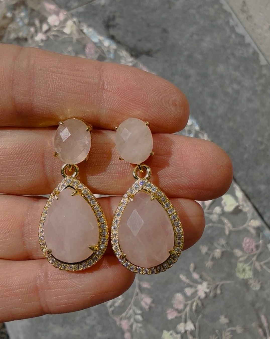 Ohrringe & -stecker: Boucles d’oreilles en véritable Quartz Rose – Neu und originalverpackt aus St-Maurice von Sandrinette123 5