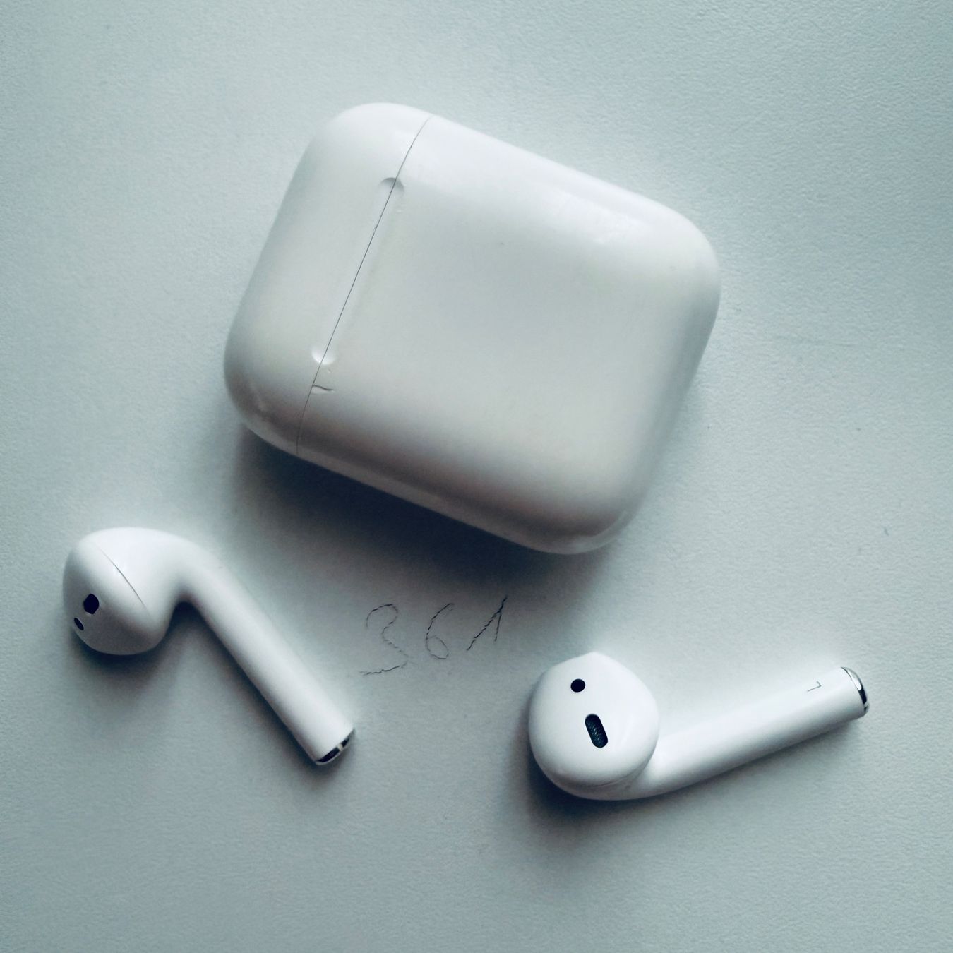 Apple Cuffie: Original Apple AirPods 2 Gen. Wireless Kopfhörer & Case – Usato da Basel venduto da MY.AIRPODS.SHOP 9