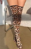 Stocking alto sopra iginocchio fantasia leopardata tacco...