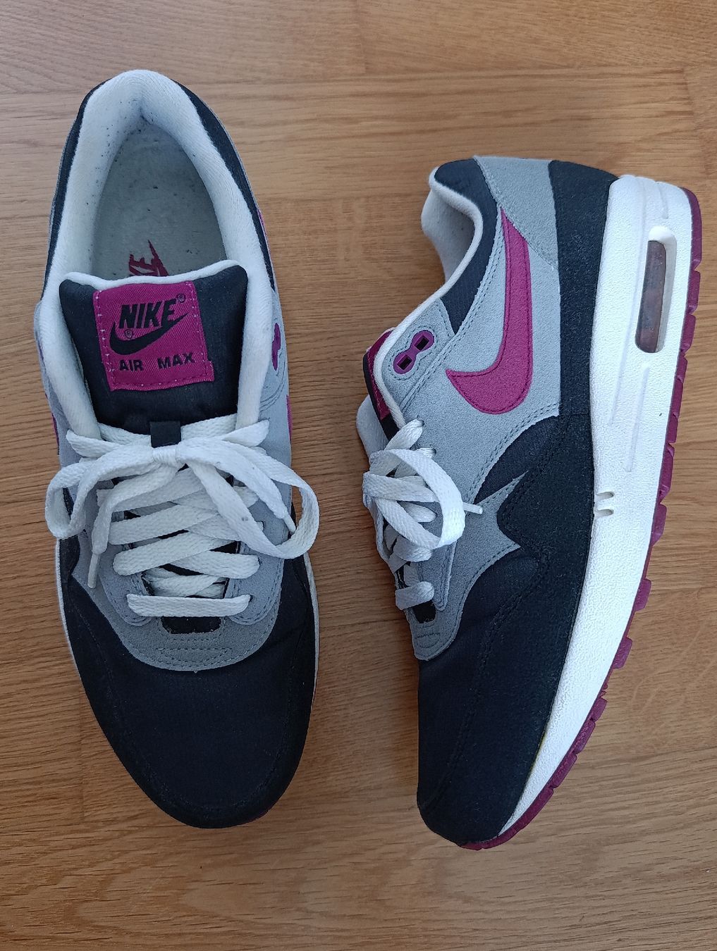 Nike Chaussures hommes: Nike Air Max 1 Gr.43 – D'occasion à Baar par L.isa28