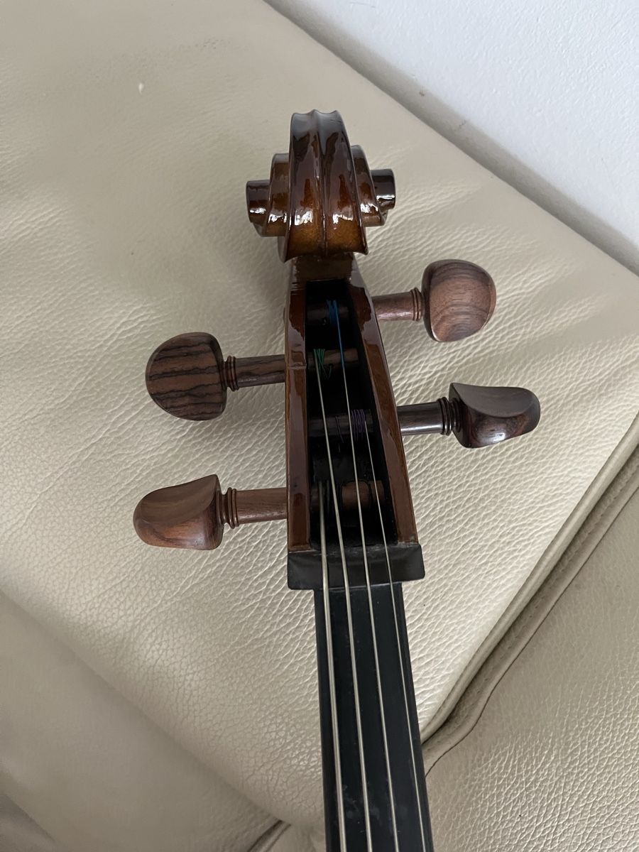 Strumenti musicali: Kinder Cello mit Bogen und Tasche – Usato da Teufen AR venduto da Narina40 2