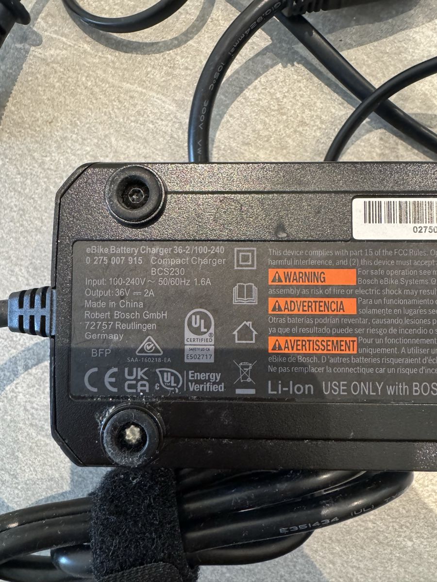 Bosch Caricabatterie: Bosch eBike Ladegerät Compact Charger BCS230 – Usato da Zürich venduto da namenaemi 2