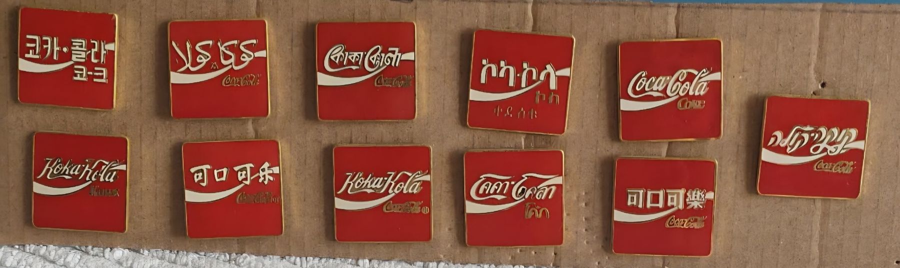 Coca-Cola Plaketten & Abzeichen: 11 Coca Cola Länder Pins – Neu (gemäss Beschreibung) aus Luzern von Luzern_Energy