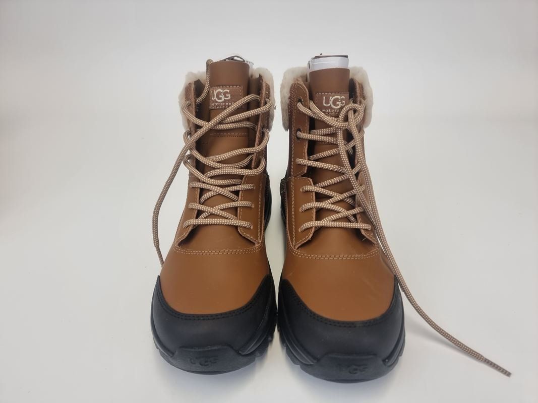Ugg Herrenschuhe: UGG Winterstiefel Yose Fluff V2 Gr. 41 – Gebraucht aus Urtenen-Schönbühl von Restwert_Schoenbuehl 4