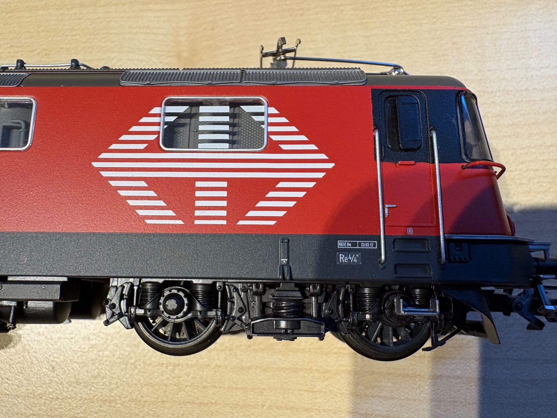 Märklin Modellini di ferrovie: Marklin 37347 Re 4/4II "Lion" – Nuovo e nell'imballaggio originale da Corcelles Payerne venduto da Pierre66 4