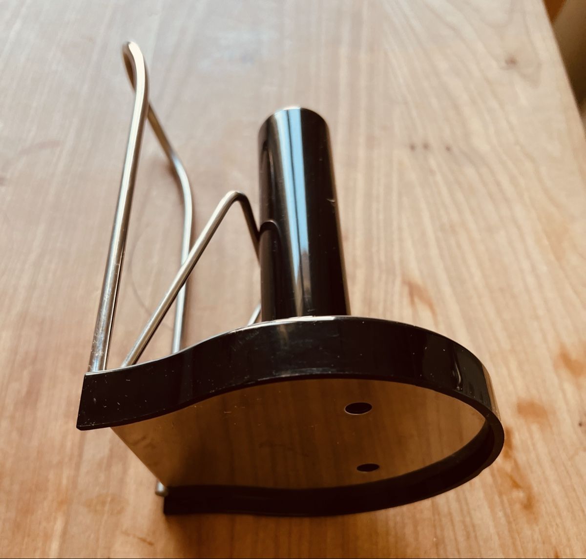 Cucine complete: Kuechenrollenhalter Schwarz Metall, Praktisch & Stil – Usato da Biel/Bienne venduto da SirRolf 5