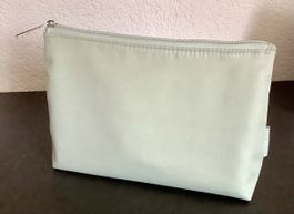 Clinique Necessaire / Kosmetiktäschli Hellgrün, wie neu! 