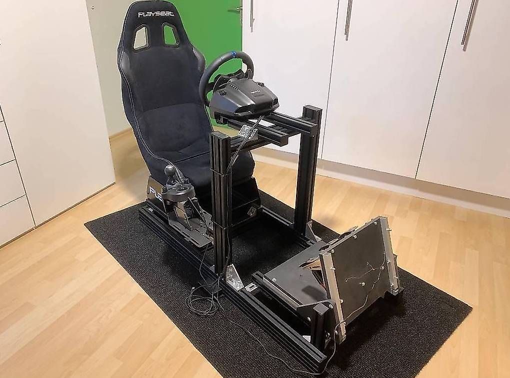 Controller: Rennsimulator mit Logitech G29 und Playseat - einsatzbereit – Usato da Kestenholz venduto da Matame