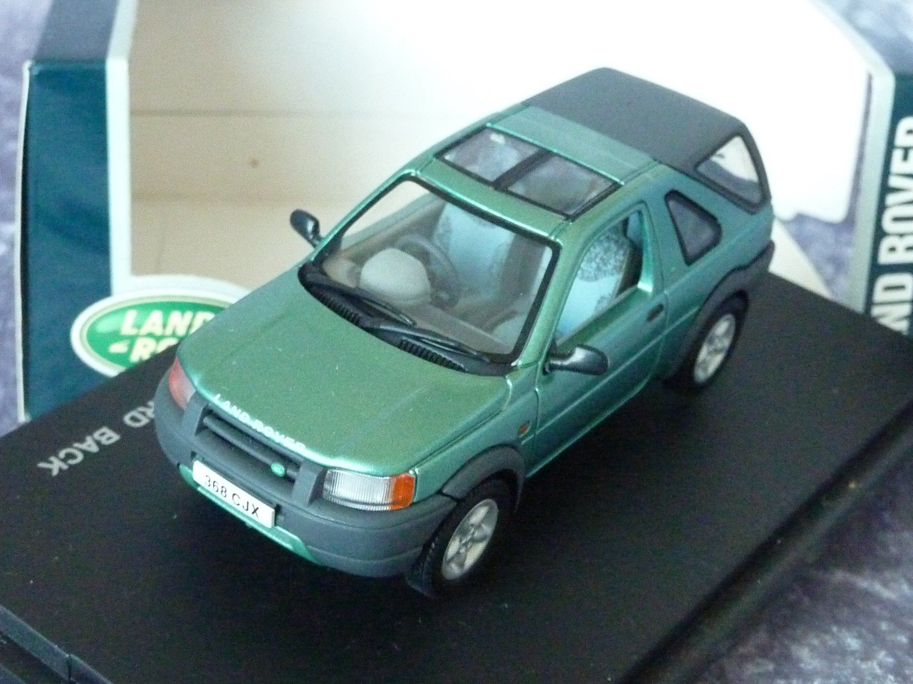 Land Rover Modellini d'auto: Land Rover Freelander 1998 1:43 – Nuovo e nell'imballaggio originale da Dürrenäsch venduto da modellautos4you 2