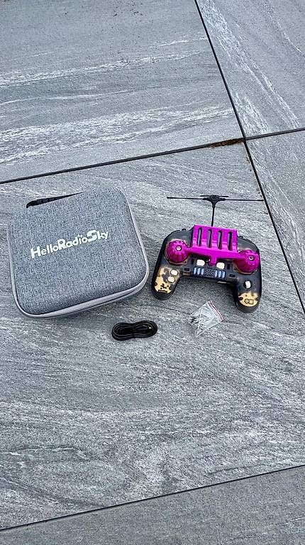 Telecomando: HelloRadio V12 CNC MAX FPV-Fernsteuerung – Usato da Liestal venduto da FALK_FPV