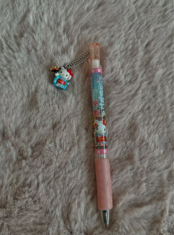 Lot De Sacs, Pendentifs Et Stylos Hello Kitty – Neufs, Sans Emballage