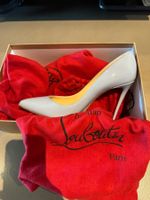 Pumps Christian Louboutin Lackleder hellblau Grösse 38