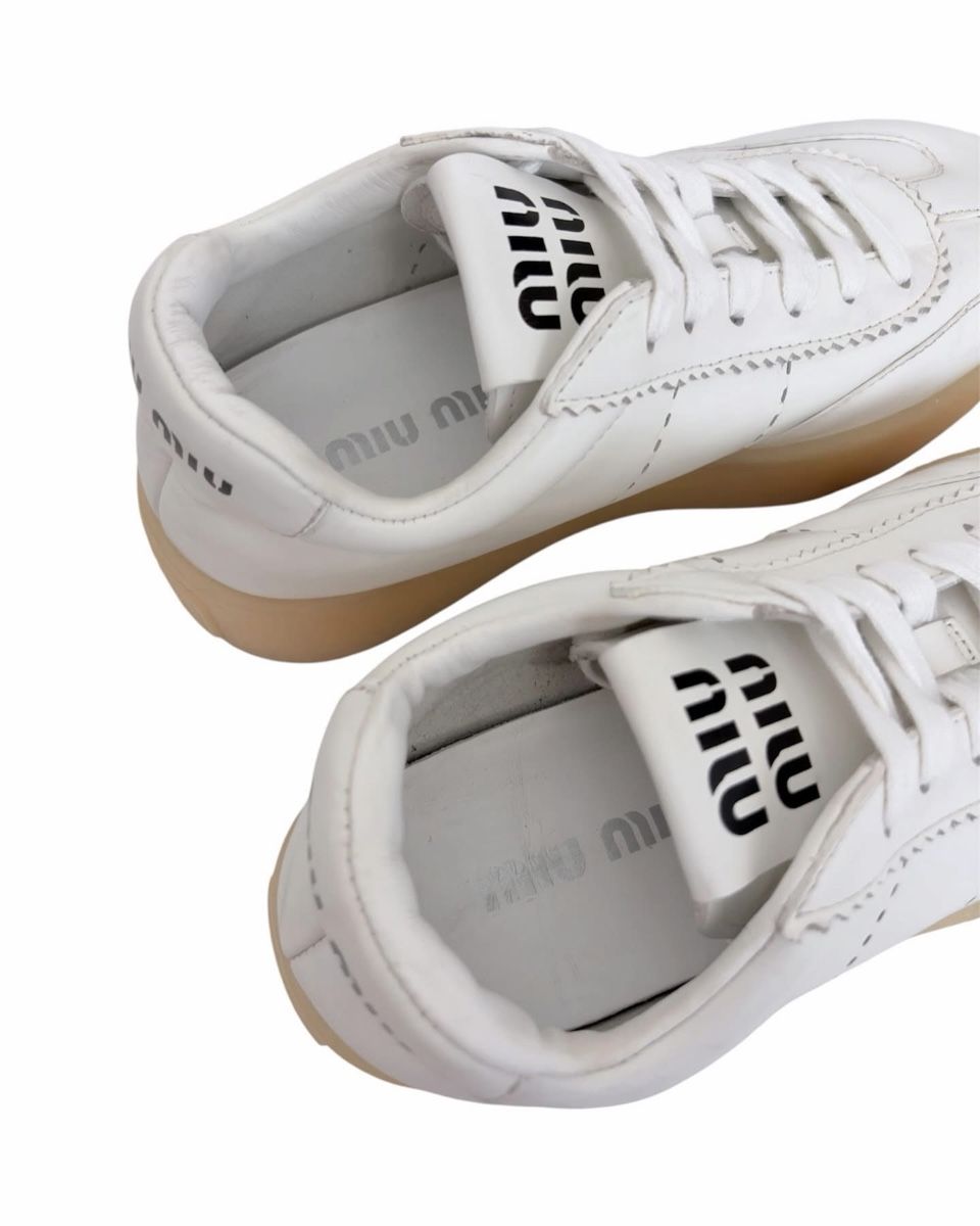 Miu Miu Scarpe da donna: Miu Miu White Sneakers Shoes – Usato da St.Josefen venduto da lop_lh8d 4