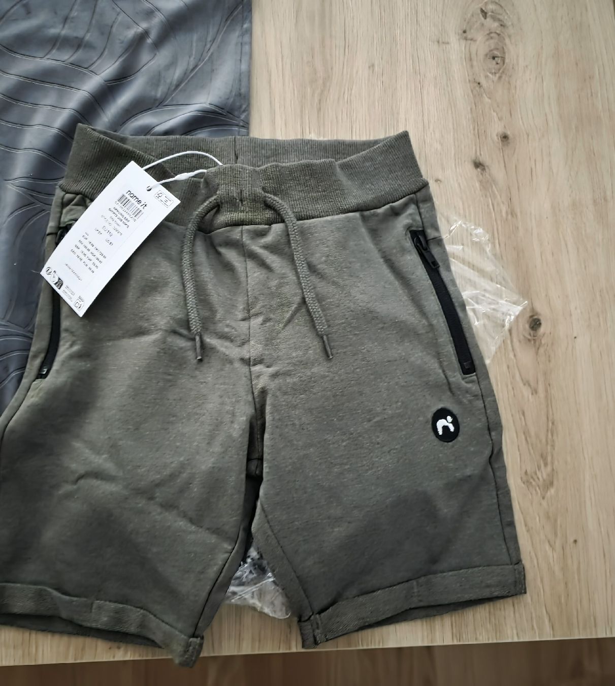 Pantaloni: kurzehose gr 110 2 stück – Nuovo (secondo la descrizione) da Romanshorn venduto da carlx33