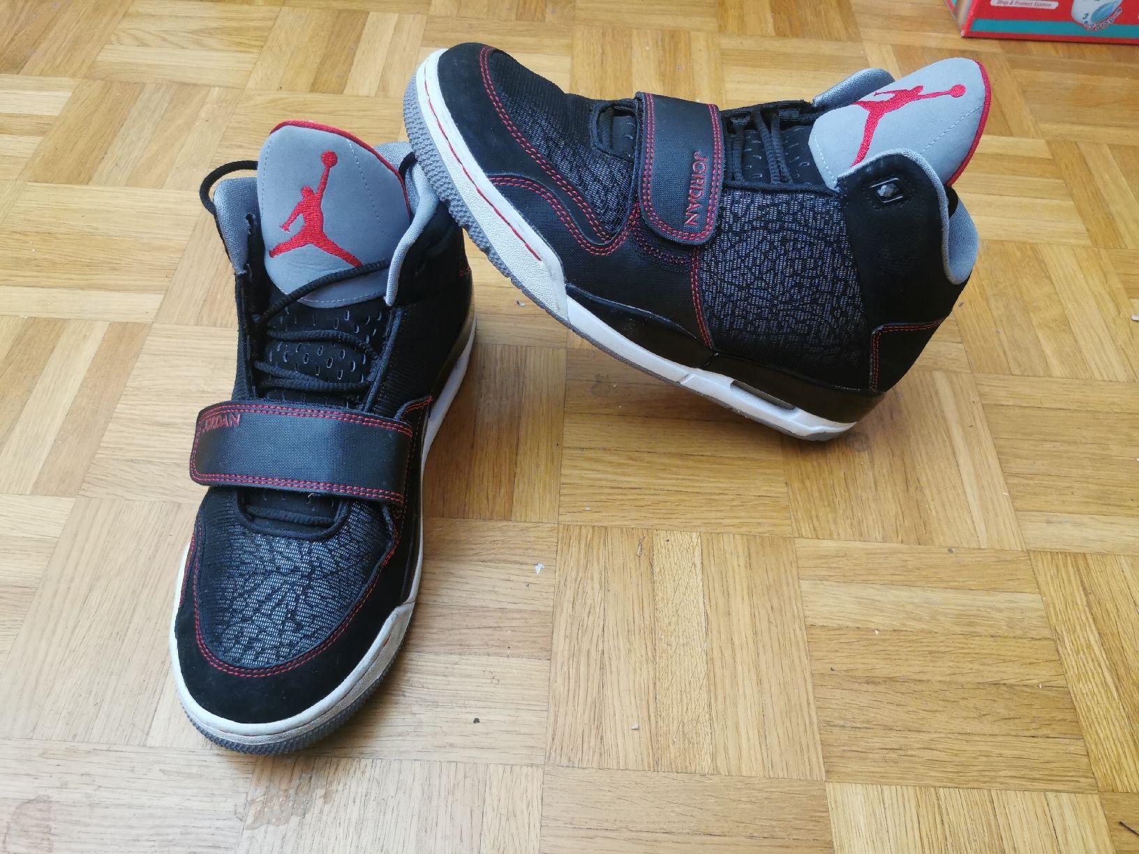 Jordan Herrenschuhe: Air jordan 1 retro 42 – Gebraucht aus Bern von ged_ffx9 1