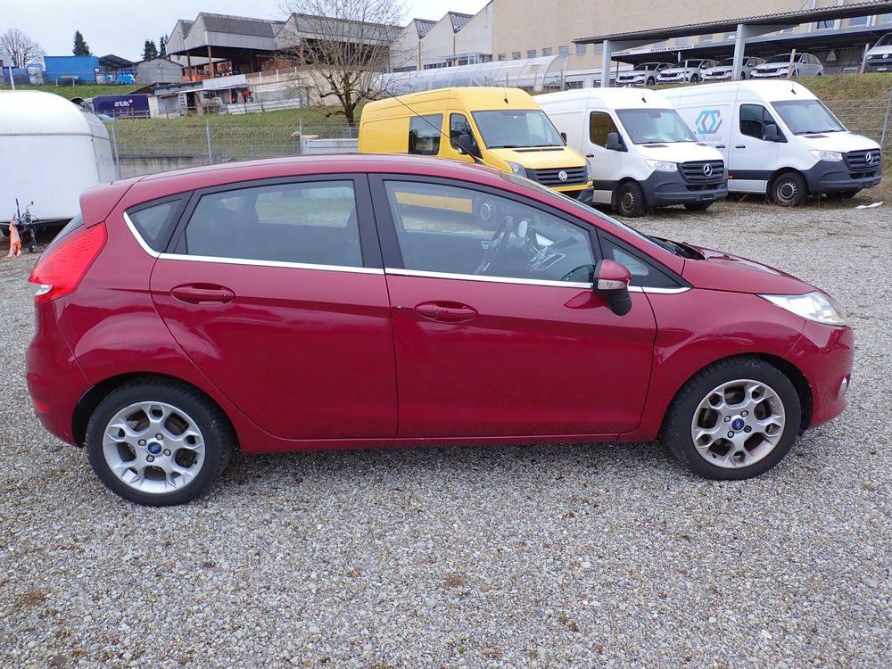 FORD FIESTA 1.4i 3