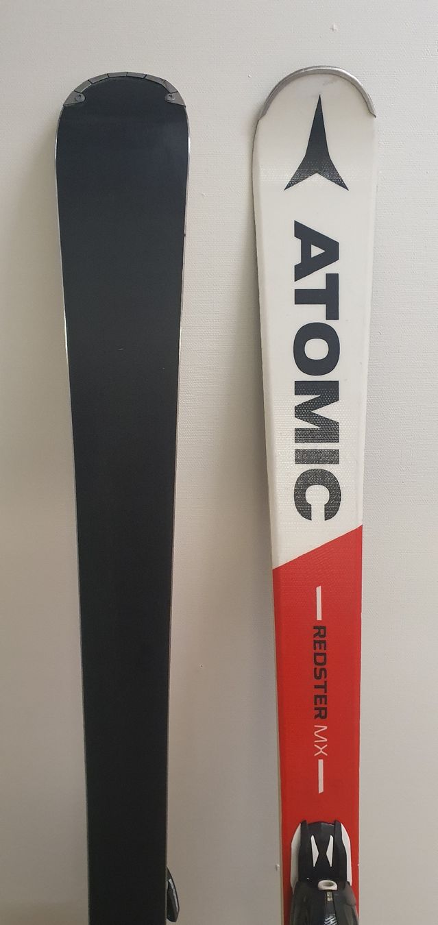 Atomic Sci: Ski Atomic Redster Gr.165cm – Usato da Bad Ragaz venduto da Skisportxl 1