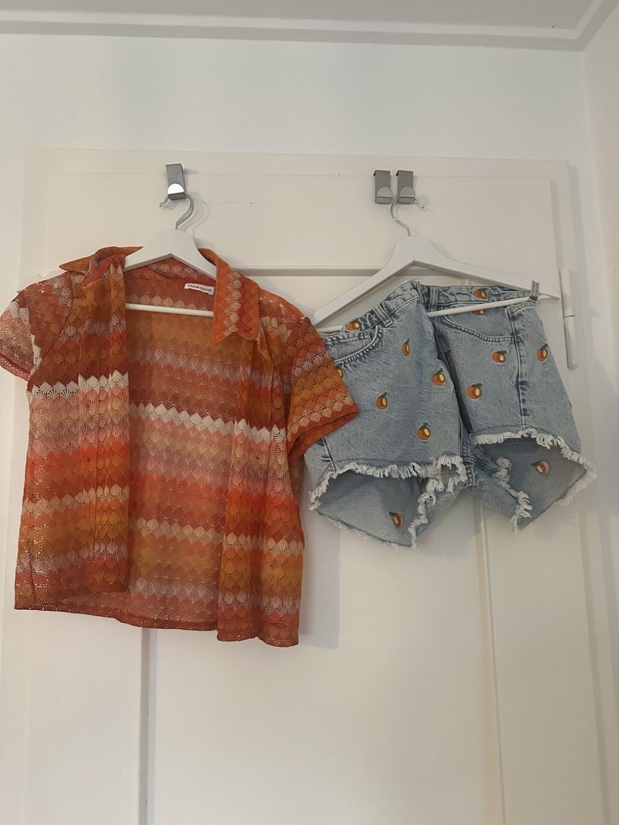 Lotti di vestiti: Bluse orange gemustert und Jeansshorts Grösse M – Nuovo (secondo la descrizione) da Grenchen venduto da kis_dh2n