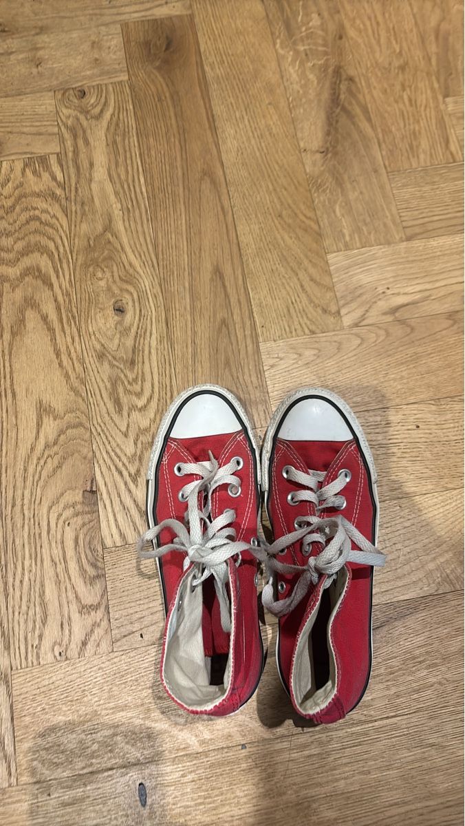 Converse Scarpe da donna: Rote Converse Chucks, Gr. 36 – Usato da Dottikon venduto da Skyylark