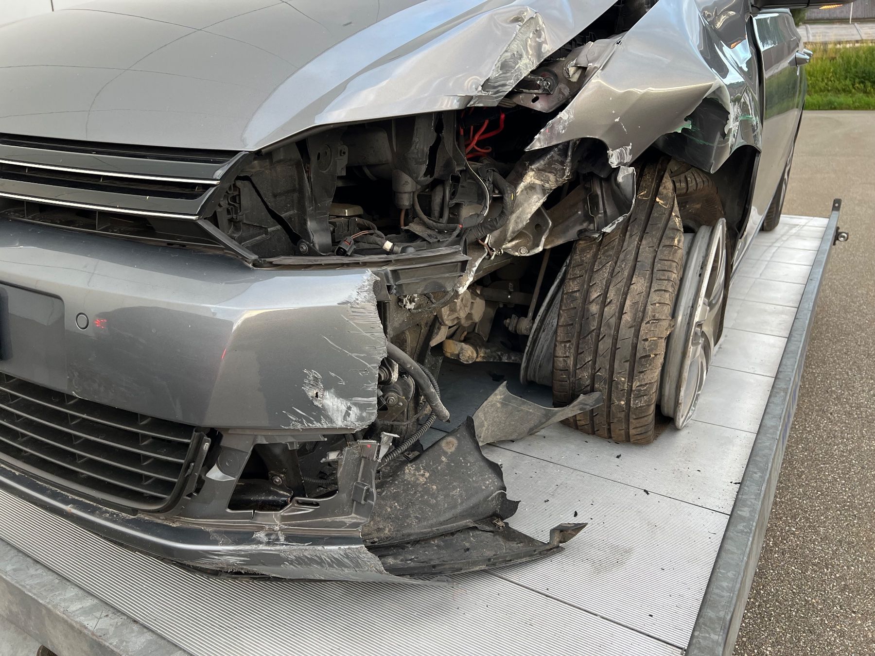 VW Automobili: VW Golf 6 1,4l TSI Unfall Auto – Usato da Safenwil venduto da vw-teile 2
