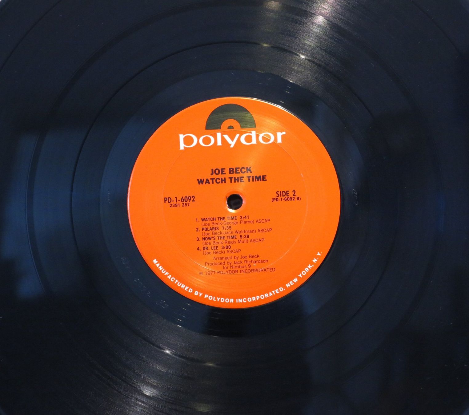 Dischi in vinile: Joe Beck - Watch the Time / LP – Usato da Zürich venduto da Naim60 3
