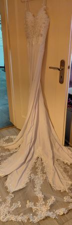 Traumhaftes Meerjungfrauen Brautkleid mit Spitze