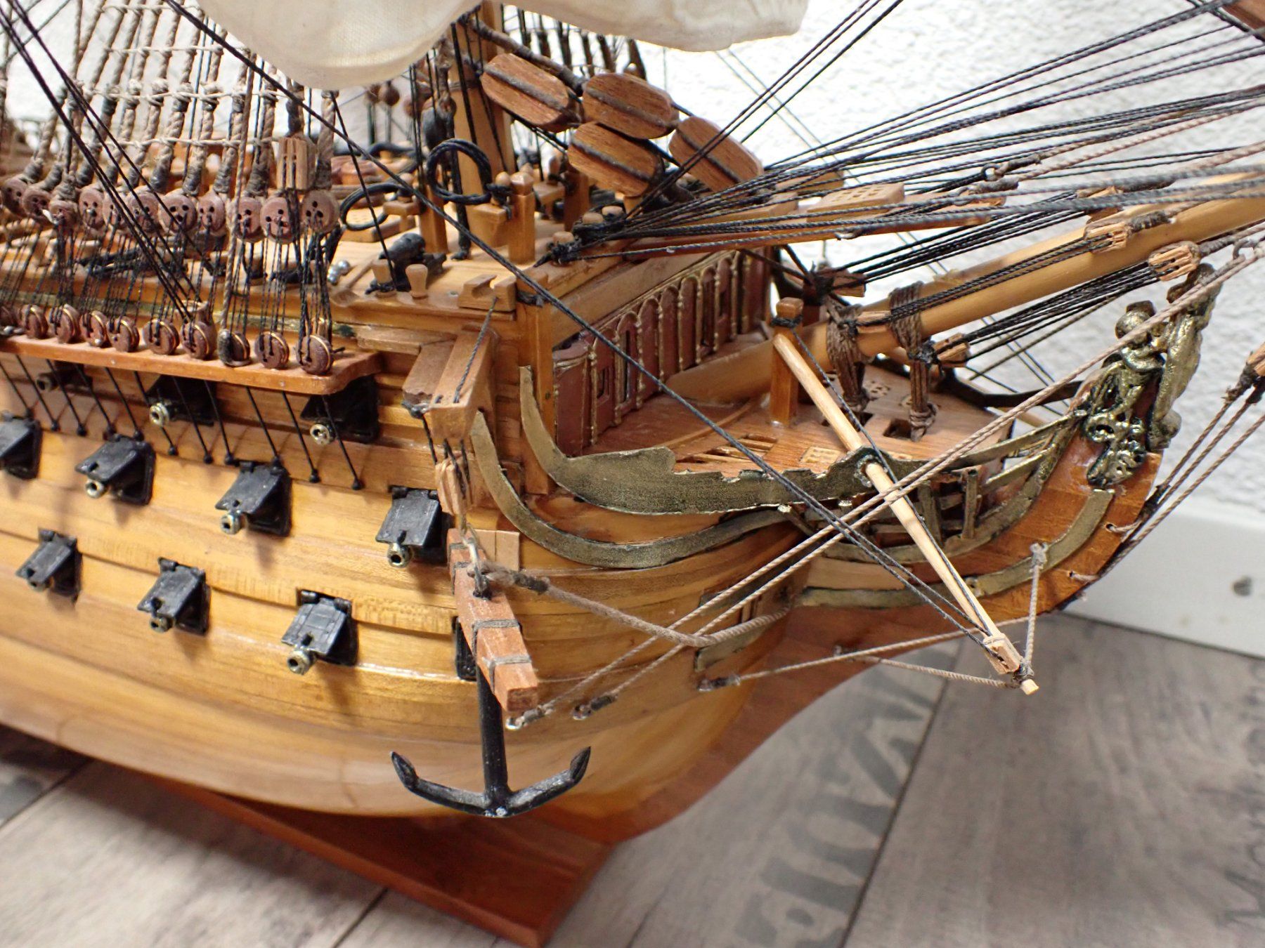 Kit di modellismo & Modellini statici: Einmaliges Angebot! Schiffsmodell H.M.S. Victory – Usato da Zürich venduto da ikaufen 4