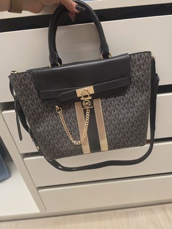 Michael Kors Hamilton gold