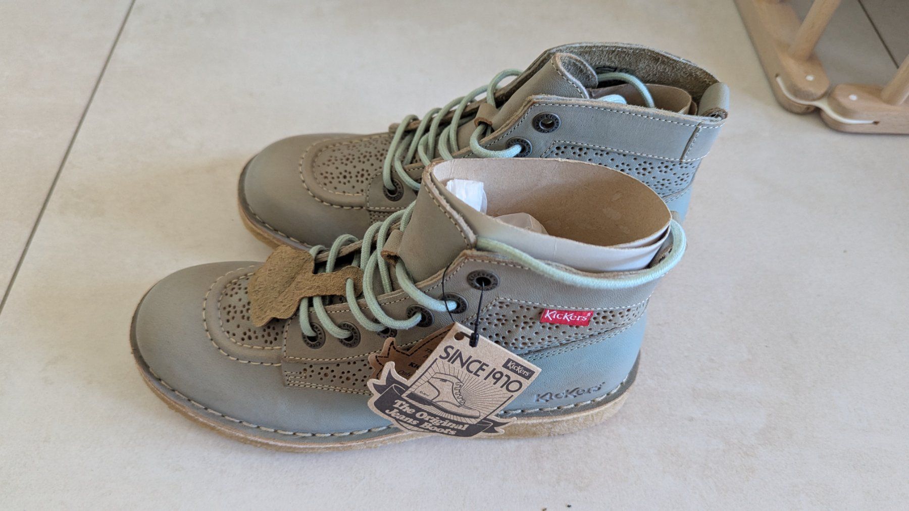 Kickers Scarpe da donna: Chaussures Kickers vert menthe taille 37 neuves – Nuovo e nell'imballaggio originale da Pully venduto da dia_6tzd