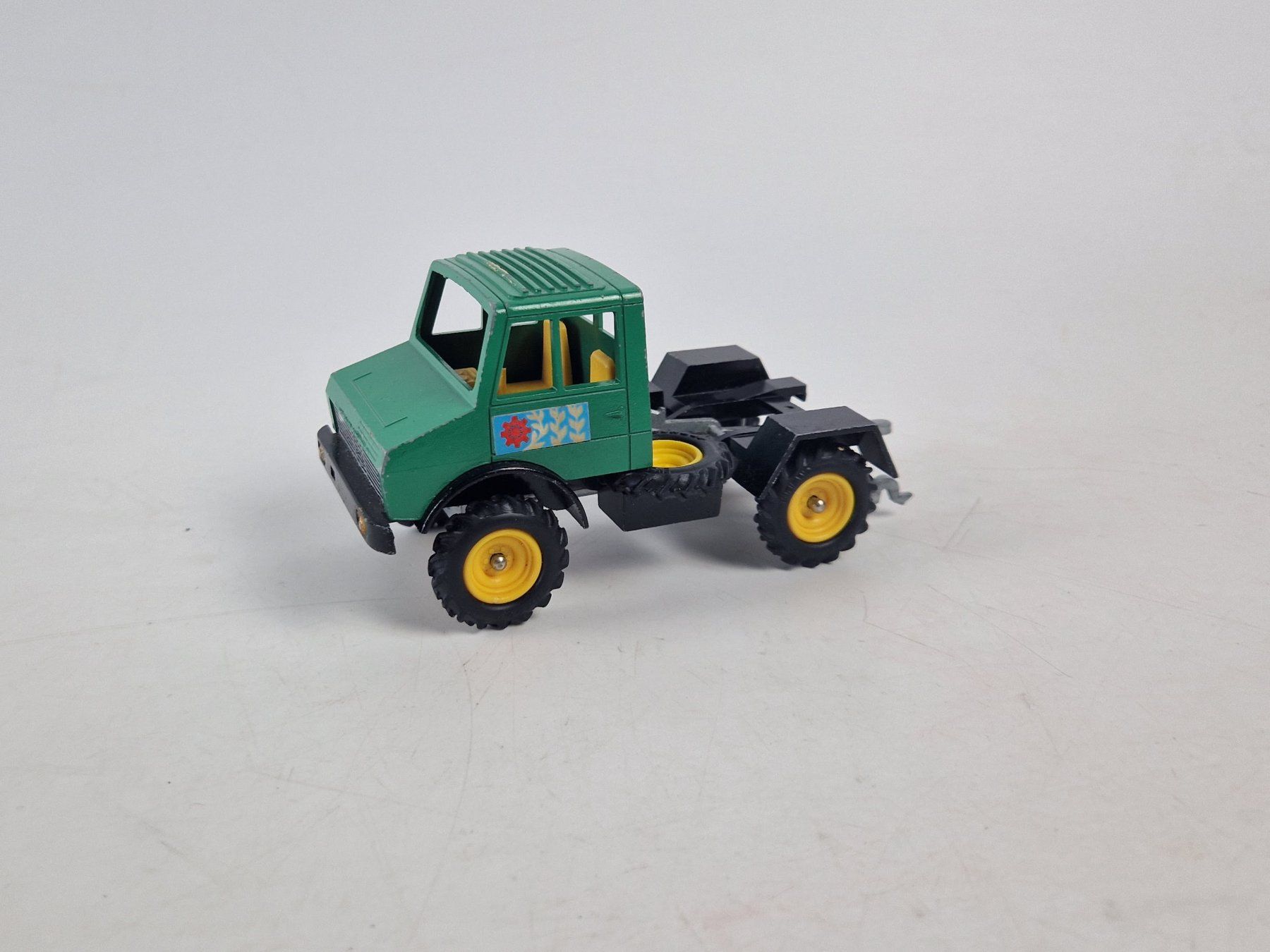 Jouets: Mercedes Unimog Spielzeugauto – D'occasion à Muhen par Restwert_Muhen
