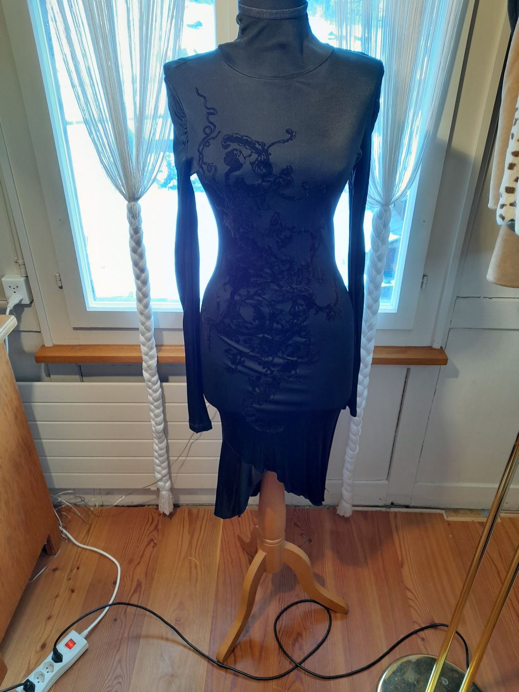 Diesel Vestiti: Diesel Kleid wunderschön, Rayon S schwarz – Usato da Leuggelbach venduto da schmetterlings-fee 2
